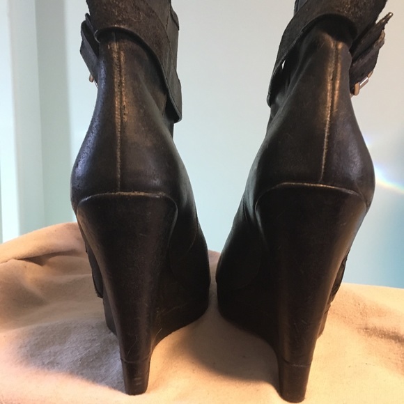 MICHAEL KORS Wedge Boots Size 8.5 Medium - Picture 2 of 5